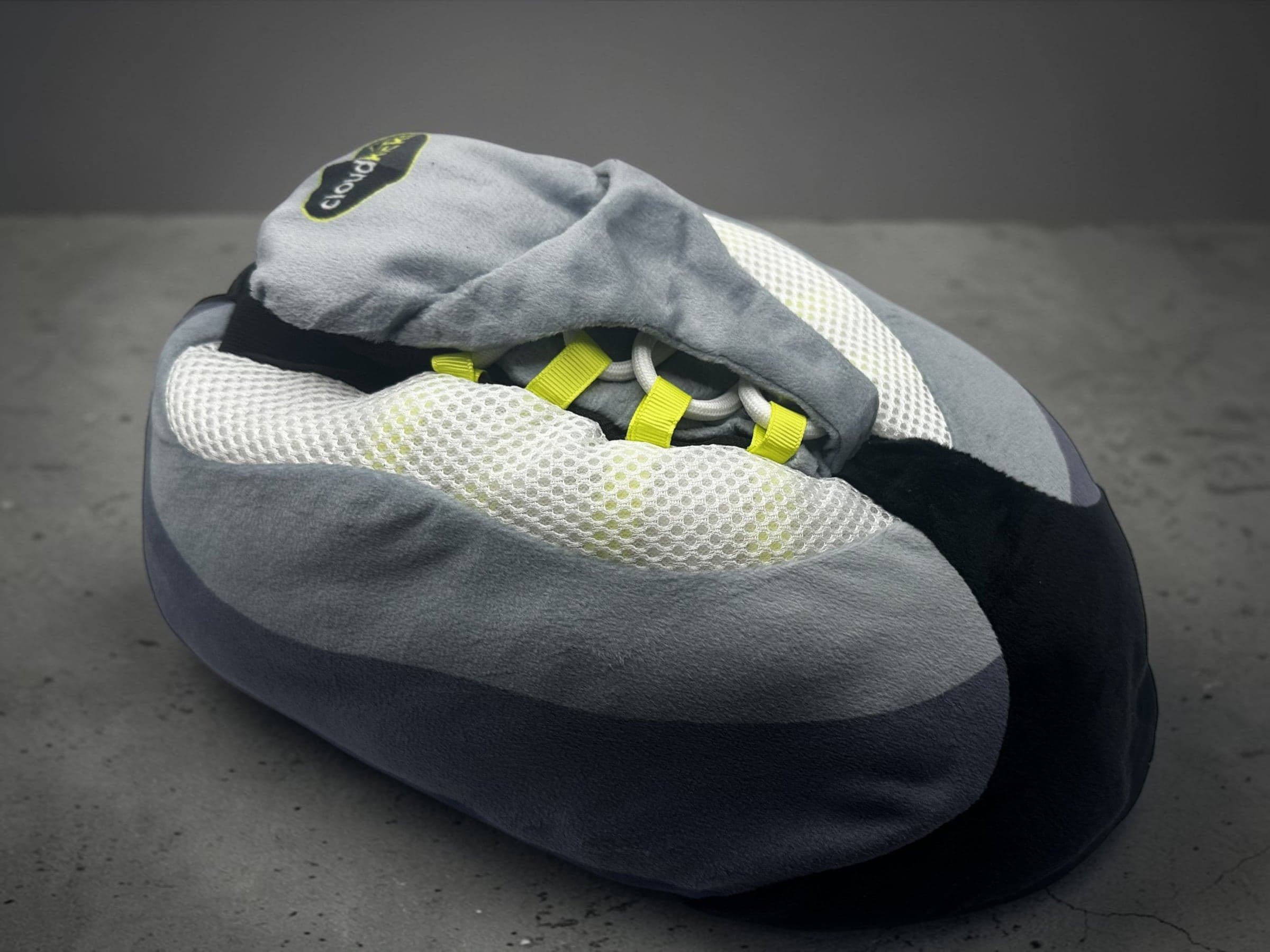 OG Neon CloudKick side view